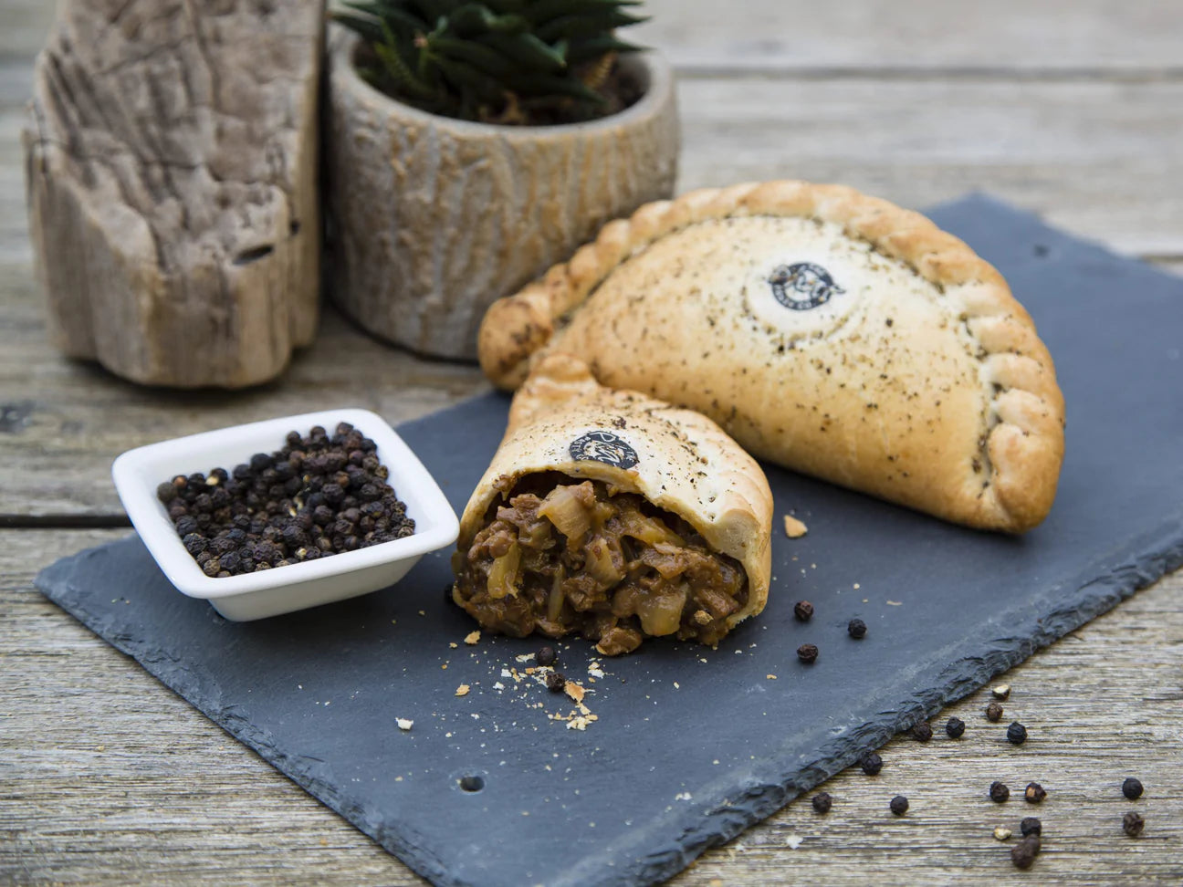 INFO PAGE – Peppered Steak-Less Pasty (Vegan) 283g